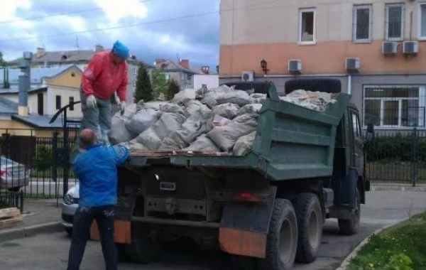 Вывоз строительного мусора (самосвалы, газели). Грузчики - Нальчик, цены, предложения специалистов