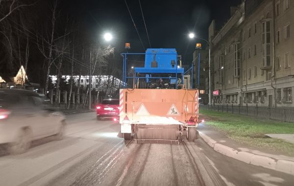 Уборка улиц и дорог спецтехникой и дорожными уборочными машинами - Нальчик, цены, предложения специалистов